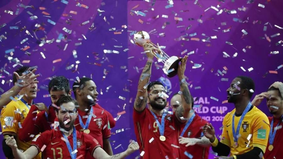 Portugal on X: 🗓 𝕮𝖍𝖊𝖌𝖔𝖚 𝖔 𝖉𝖎𝖆! Jogo 1⃣ no Mundial de Futsal 2021!  🏆 𝘍𝘶𝘵𝘴𝘢𝘭 𝘞𝘰𝘳𝘭𝘥 𝘊𝘶𝘱 🇹🇭✖🇵🇹 ⌚ 18H 📺 @RTP1 #VamosComTudo  #FutsalPT  / X